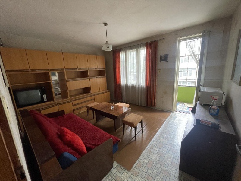 Продава МНОГОСТАЕН в град Шумен, Болницата - 115 кв.м / 130 890.72 € » 256 000 лв., АДРЕС НЕДВИЖИМИ ИМОТИ - КАНТОРА ШУМЕН