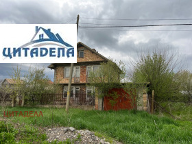 Къща с. Маджерито, област Стара Загора 1