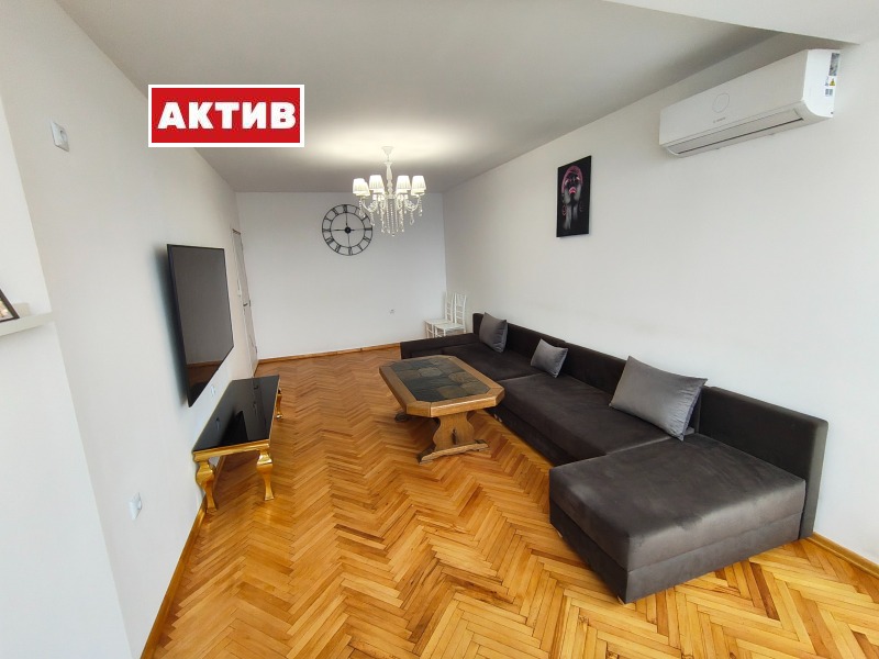 Продава 4-СТАЕН, гр. Търговище, Център, снимка 4 - Апартаменти - 53581123