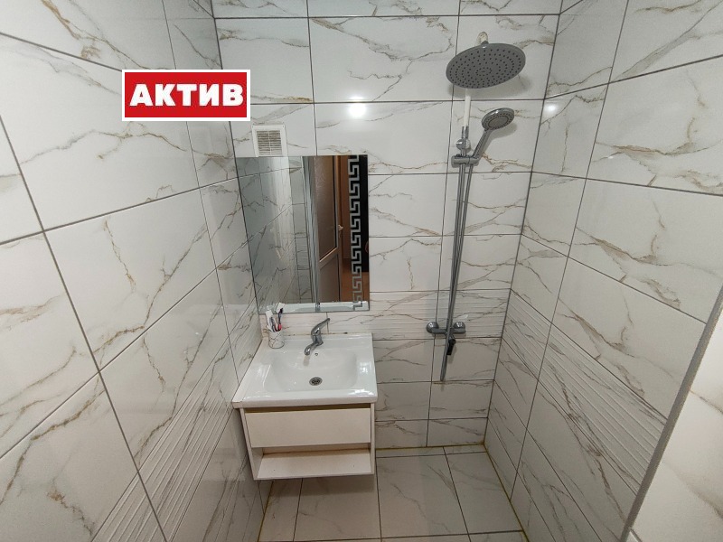 Продава 4-СТАЕН, гр. Търговище, Център, снимка 11 - Апартаменти - 53581123