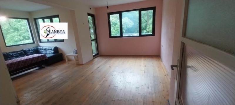 Eladó  Ház Sofia , Knjazsevo , 220 négyzetméter | 70443579 - kép [2]