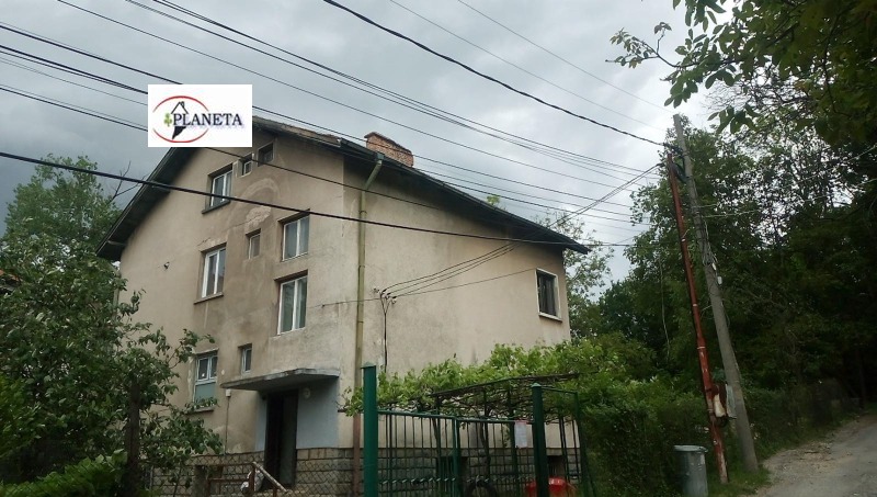 Eladó  Ház Sofia , Knjazsevo , 220 négyzetméter | 70443579