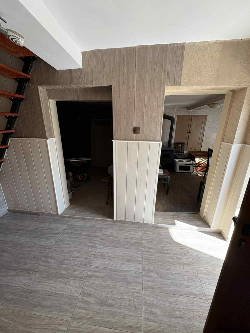 Продава КЪЩА, с. Зверино, област Враца, снимка 15 - Къщи - 52225465