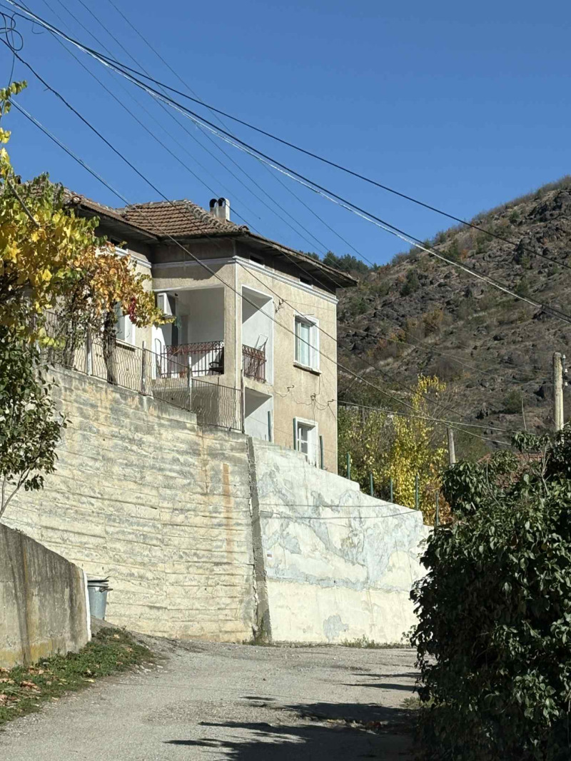 Продава КЪЩА, с. Зверино, област Враца, снимка 7 - Къщи - 52225465