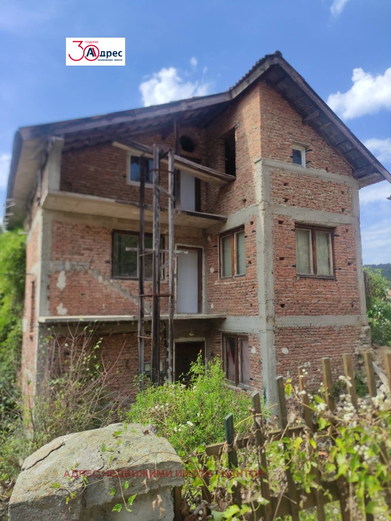 Продава КЪЩА в област Пазарджик, с. Баня - 255 кв.м / 100 000 € » 195 583.00 лв., АДРЕС НЕДВИЖИМИ ИМОТИ - КАНТОРА ПАЗАРДЖИК