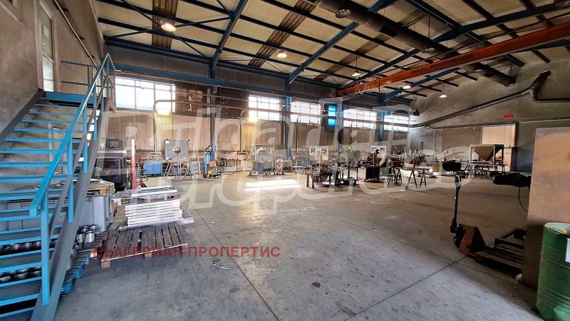 Продава ПРОМ. ПОМЕЩЕНИЕ в област Пловдив, гр. Куклен - 1034 кв.м / 555 000 € » 1 085 485.65 лв., БЪЛГЕРИАН ПРОПЕРТИС