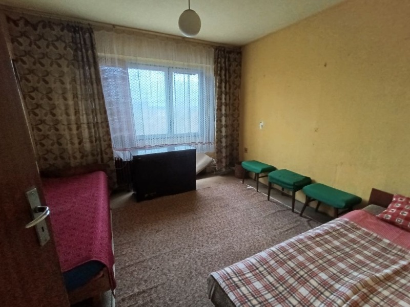 Продава 3-СТАЕН, гр. Русе, Здравец Изток, снимка 2 - Апартаменти - 52317063