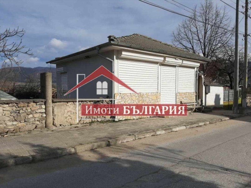 Продава КЪЩА, с. Слатина, област Пловдив, снимка 8 - Къщи - 41810972