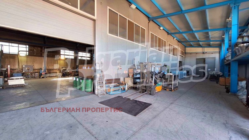 Продава  Пром. помещение област Пловдив , гр. Куклен , 1034 кв.м | 38416224 - изображение [2]
