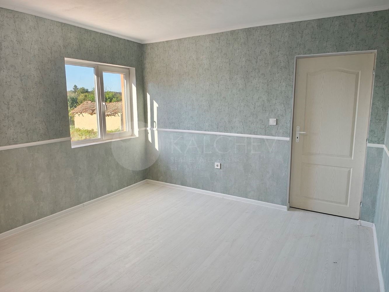 Продава КЪЩА, с. Дропла, област Добрич, снимка 12 - Къщи - 55229502