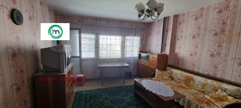 Продава 2-СТАЕН, гр. Пазарджик, Изток