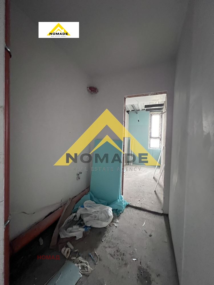 Te koop  3+ slaapkamer Plovdiv , Ostromila , 161 m² | 35358403 - afbeelding [14]