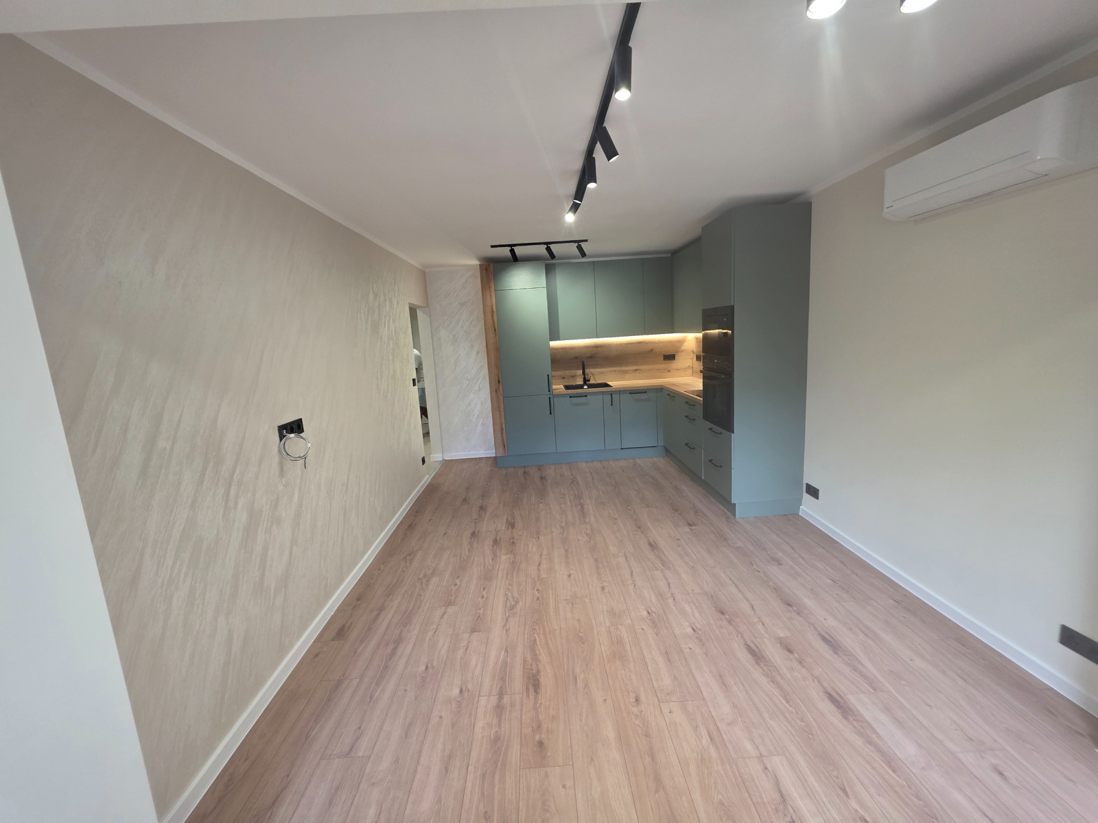 Продава 3-СТАЕН, гр. София, Дружба 2, снимка 3 - Апартаменти - 55949004