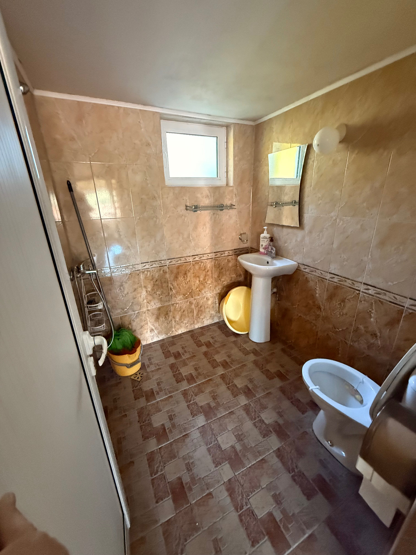 Продава КЪЩА, с. Лъки, област Благоевград, снимка 8 - Къщи - 54327827