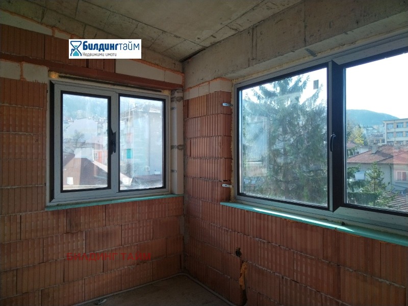 Продава 3-СТАЕН в град Шумен, Център - 113 кв.м / 165 500 € » 323 689.87 лв., БИЛДИНГ ТАЙМ