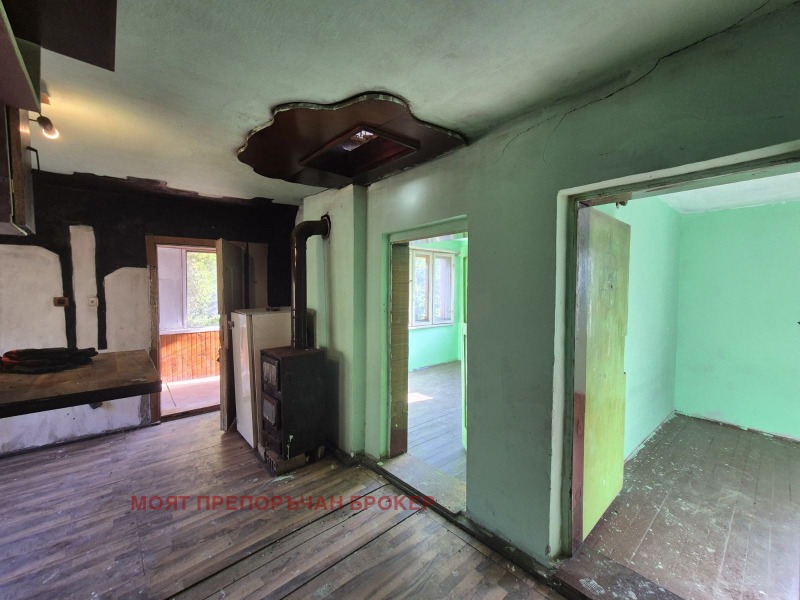 Продава  Къща област София , гр. Своге , 126 кв.м | 26654426 - изображение [12]