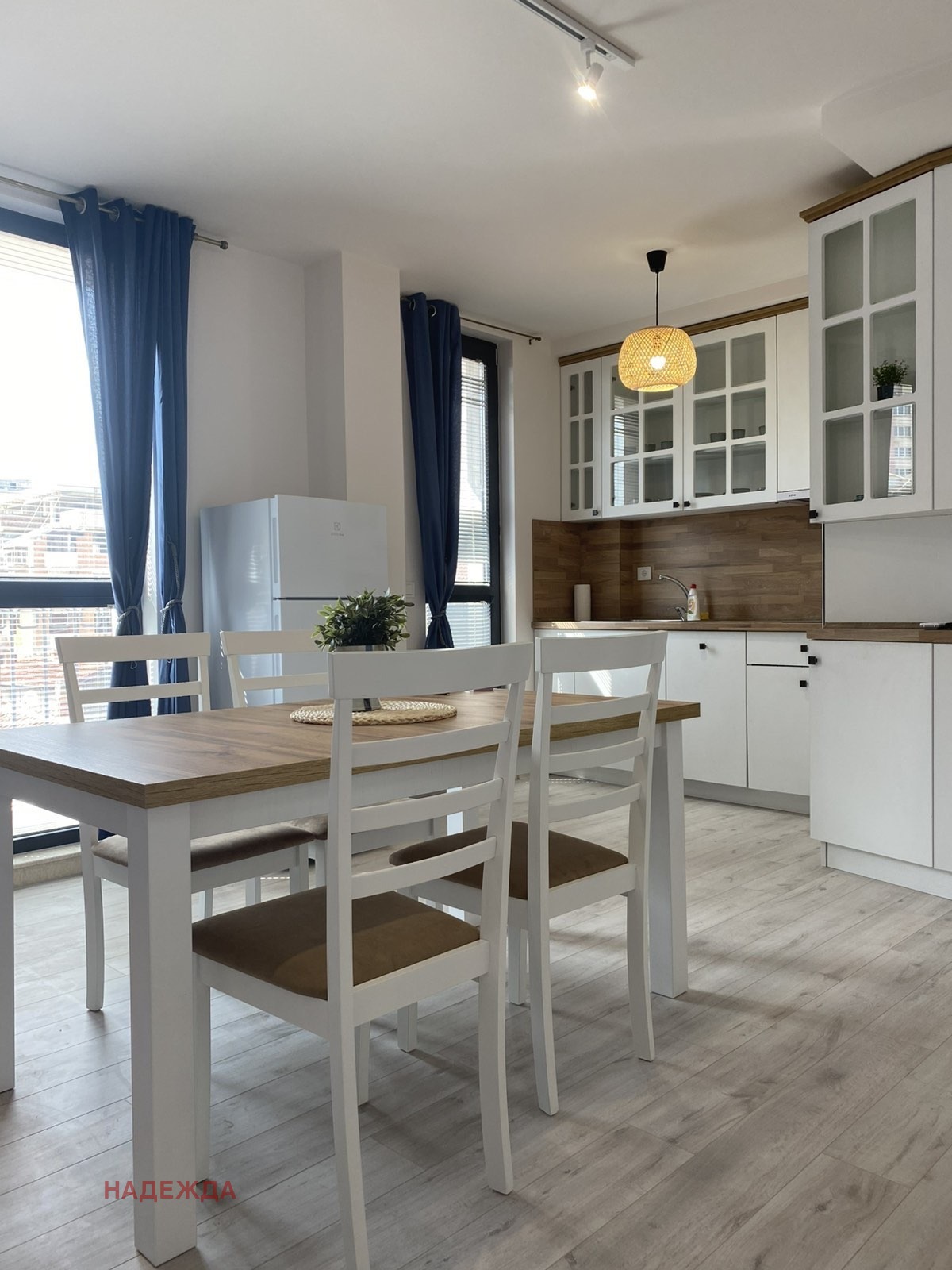 Продава 2-СТАЕН, гр. Плевен, Широк център, снимка 3 - Апартаменти - 53945027