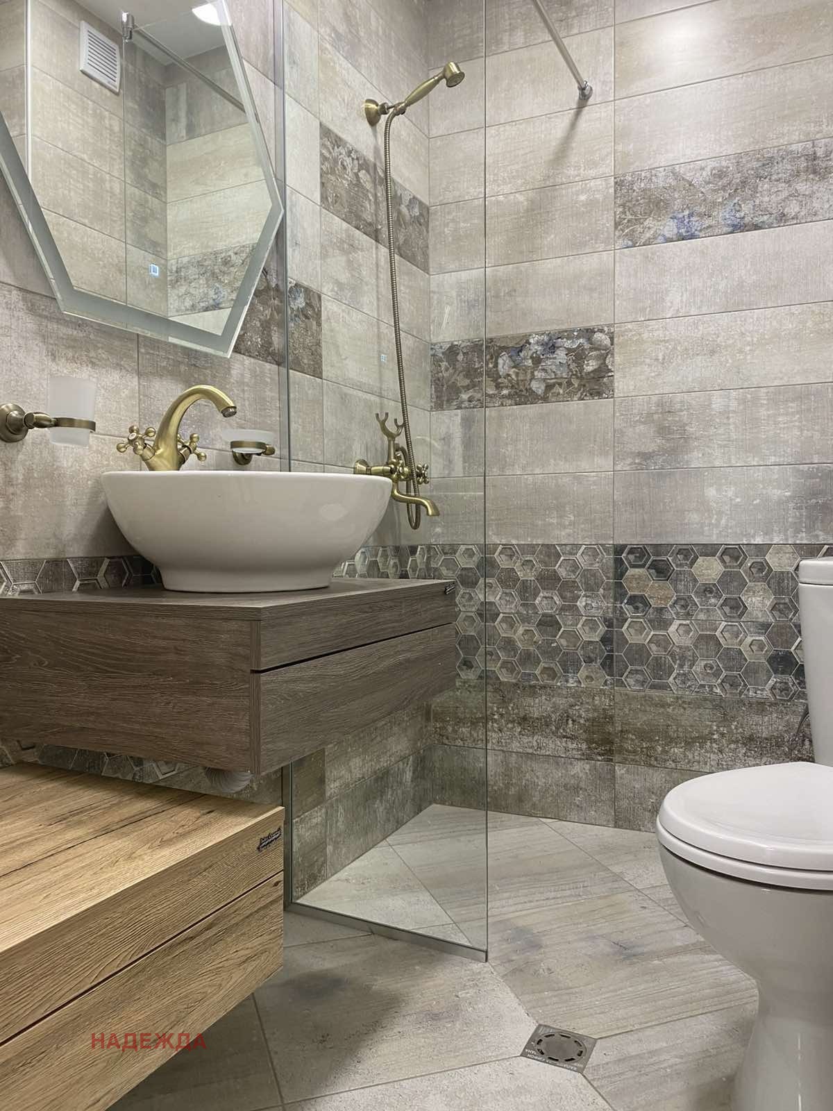 Продава 2-СТАЕН, гр. Плевен, Широк център