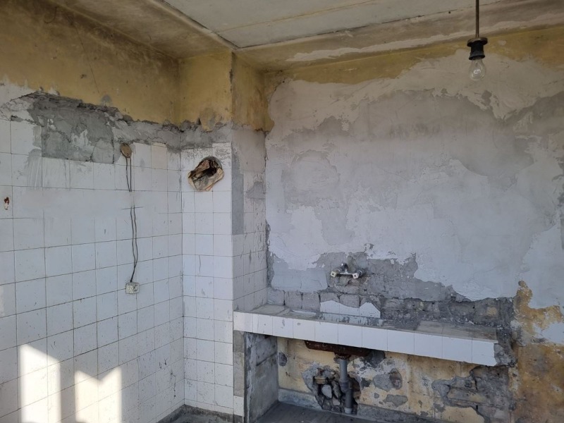 Продава  2-стаен град София , Дружба 2 , 65 кв.м | 53907628 - изображение [2]