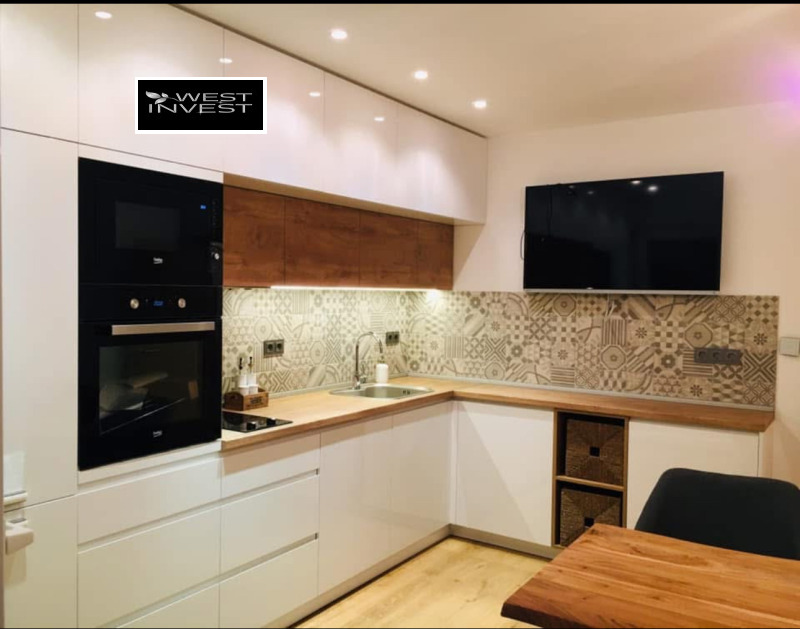 Продава 3-СТАЕН, гр. София, Дружба 2