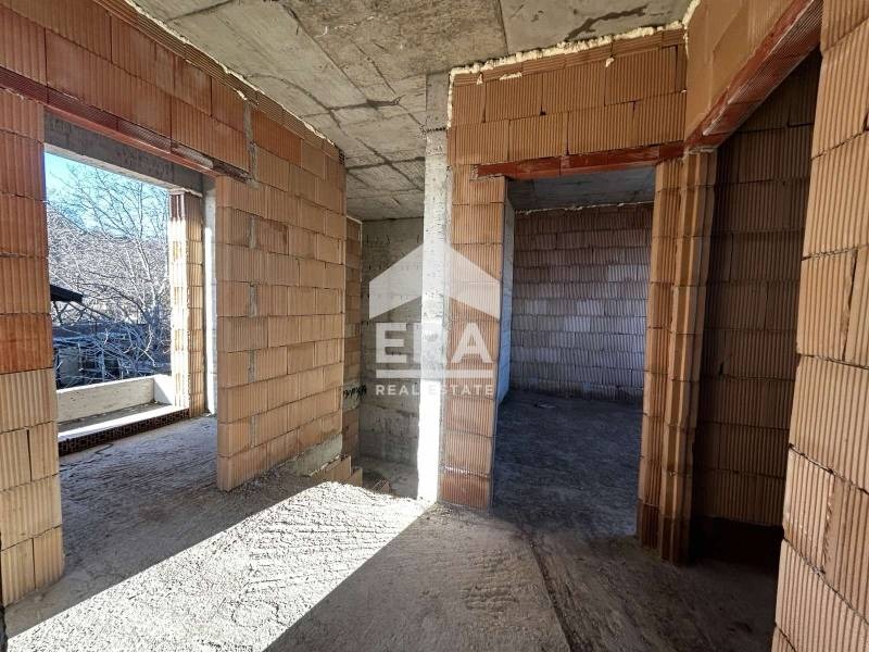 Продава КЪЩА, гр. Варна, м-т Манастирски рид, снимка 13 - Къщи - 51251113