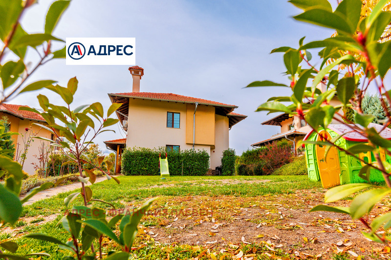 Продава КЪЩА, с. Гумощник, област Ловеч, снимка 2 - Къщи - 53150615