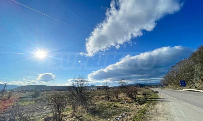 Продава ПАРЦЕЛ в област София, гр. Самоков - 4043 кв.м / 48 500 € » 94 857.76 лв., СУПРИММО - ГЛАВЕН ОФИС