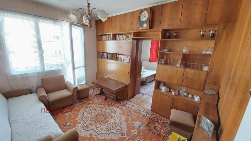 À venda  2 quartos Veliko Tarnovo , Centar , 66 m² | 11268123