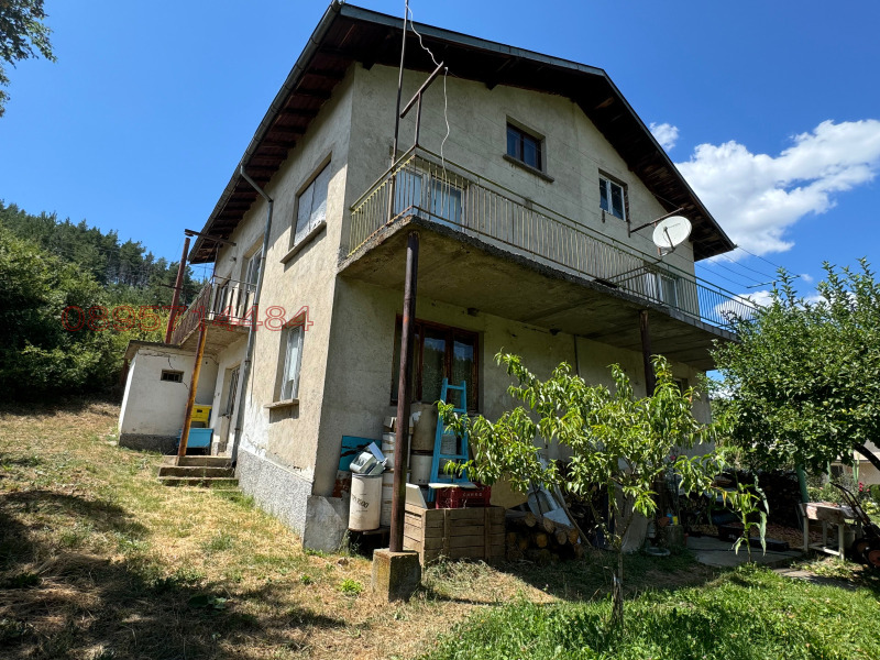 Продава КЪЩА, с. Дяково, област Кюстендил