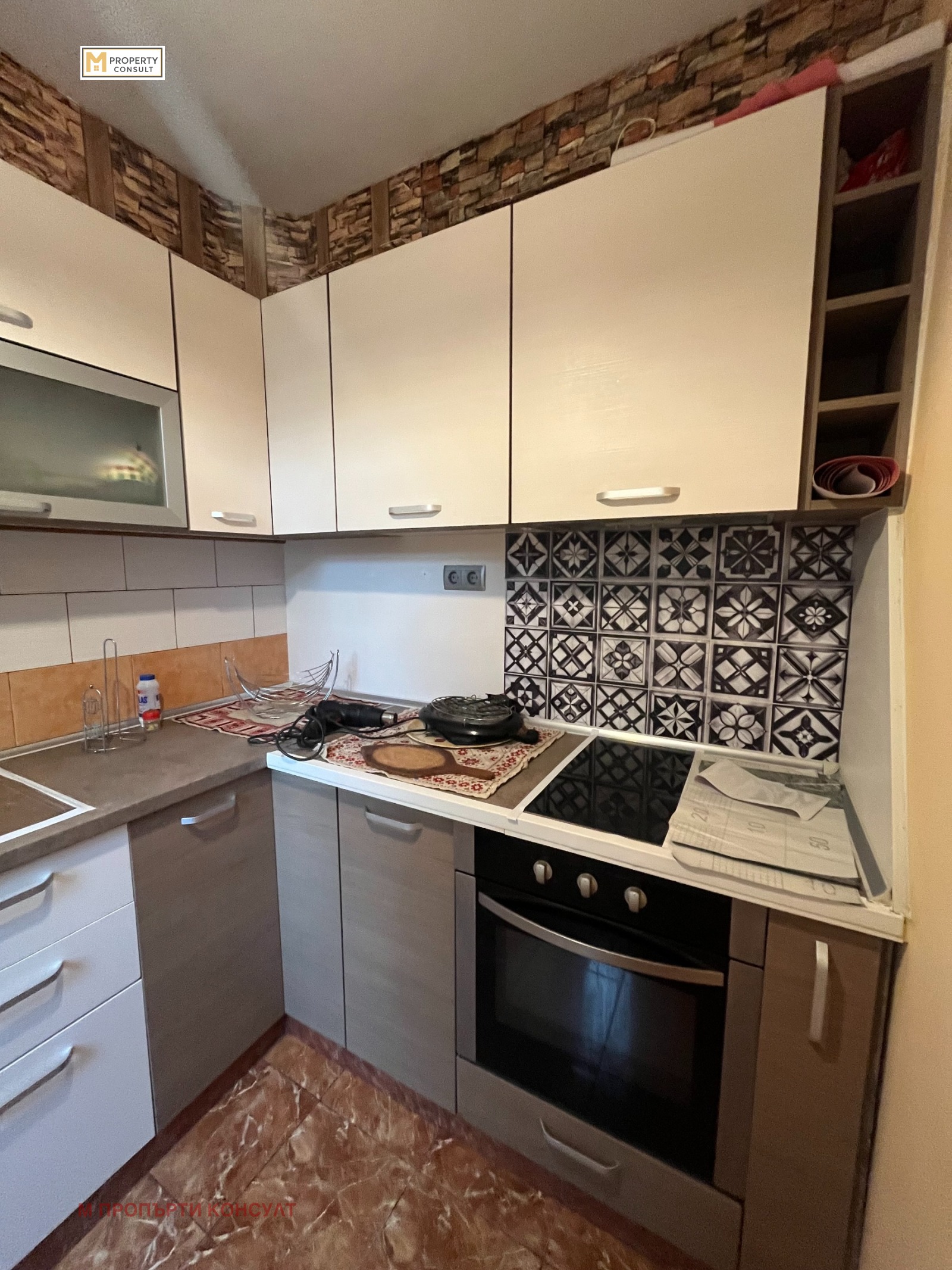 Продава 3-СТАЕН, гр. Плевен, Идеален център, снимка 2 - Апартаменти - 54513425
