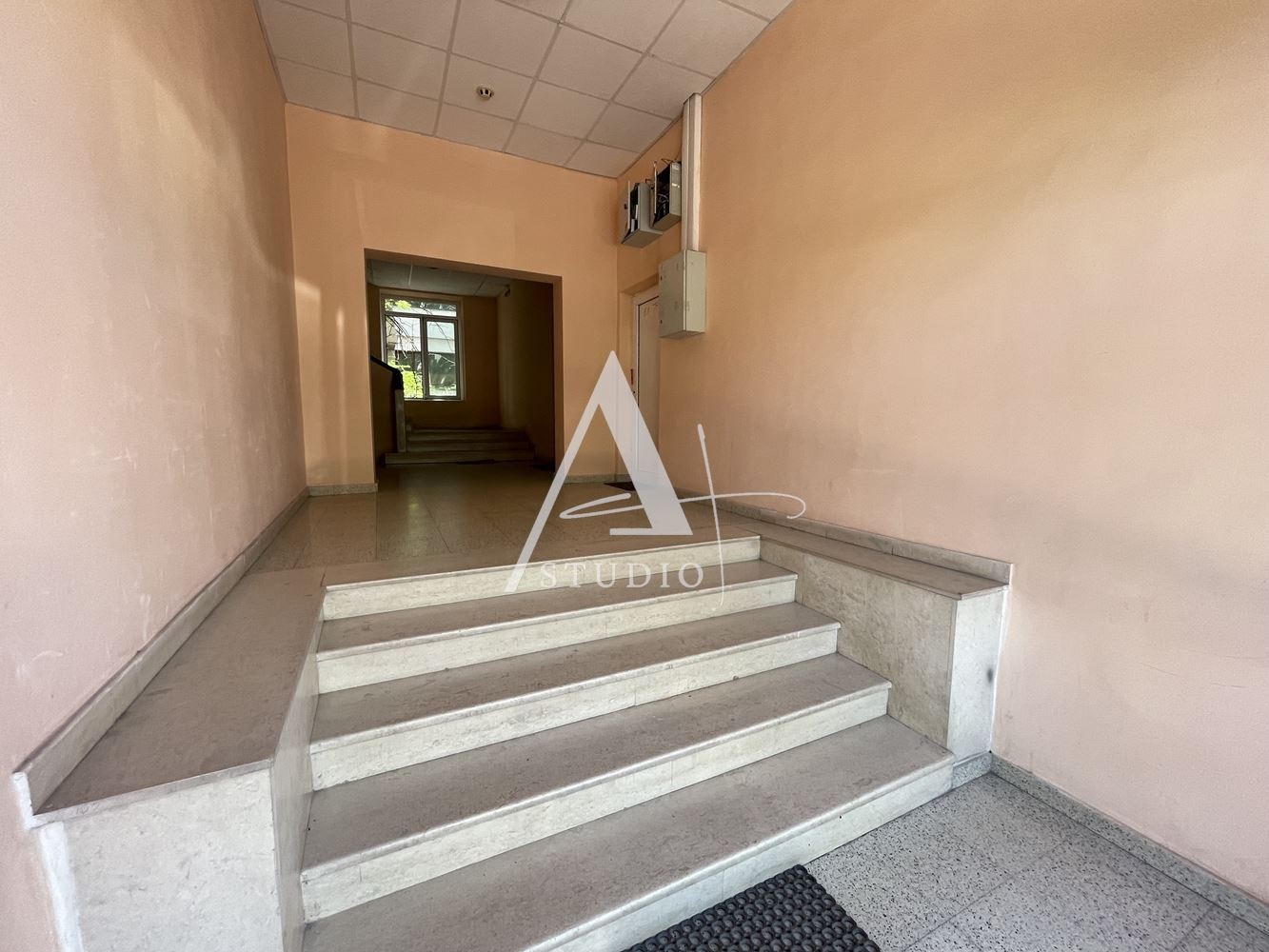 Продава ОФИС, гр. София, Летище София, снимка 2 - Офиси - 56064061