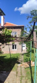 Продава КЪЩА, град Перник, Калкас • 125000 € / 244478.75 лв. • 18297789 8