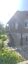 Продава КЪЩА, град Перник, Калкас • 125000 € / 244478.75 лв. • 18297789 5