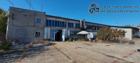 Industrie gebouw Promisjlena zona - Zapad, Razgrad 10