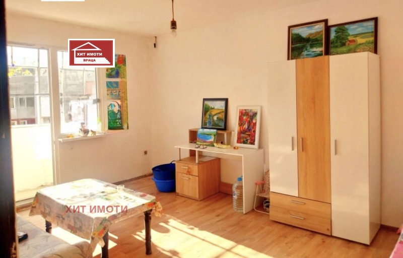 Продава 1-СТАЕН, гр. Враца, Дъбника, снимка 2 - Апартаменти - 52781750