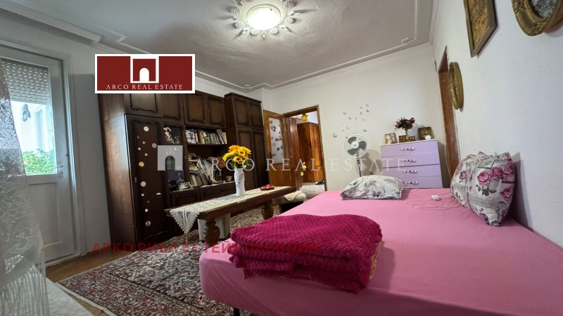 Myytävänä  3+ makuuhuone Stara Zagoran alue , Kazanlak , 140 neliömetriä | 41885651