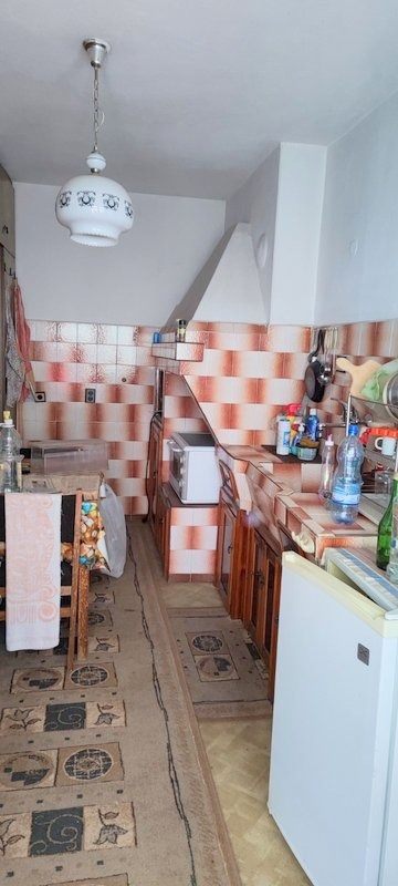 Продава МНОГОСТАЕН, гр. Айтос, област Бургас, снимка 2 - Апартаменти - 52613262