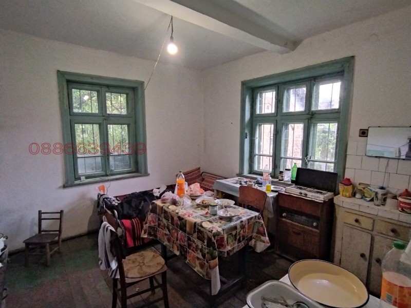 Продава КЪЩА, с. Златия, област Монтана, снимка 3 - Къщи - 52785450