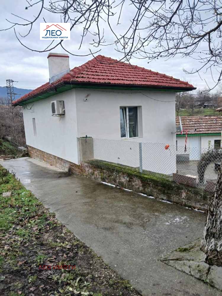 Продава КЪЩА, с. Богатово, област Габрово