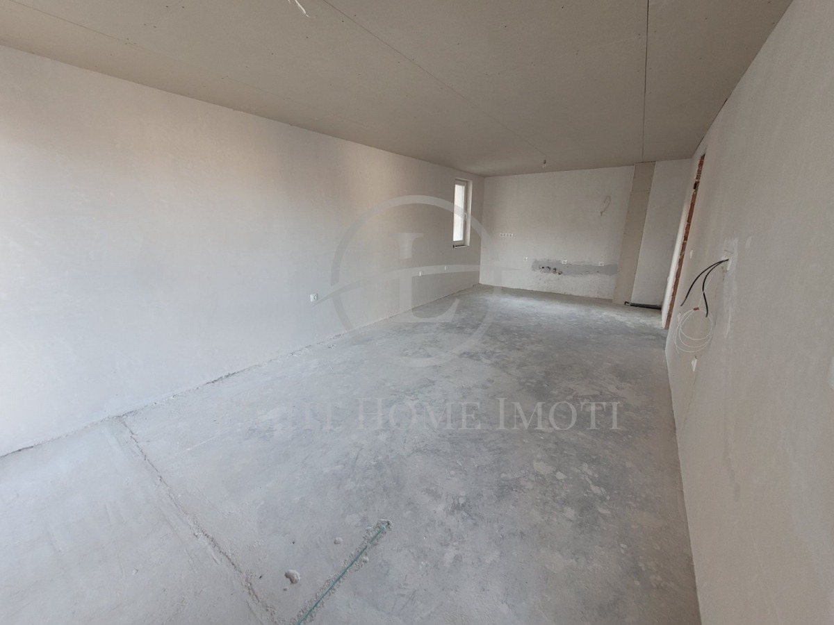 Продава 3-СТАЕН, гр. Пловдив, Остромила, снимка 3 - Апартаменти - 53158500