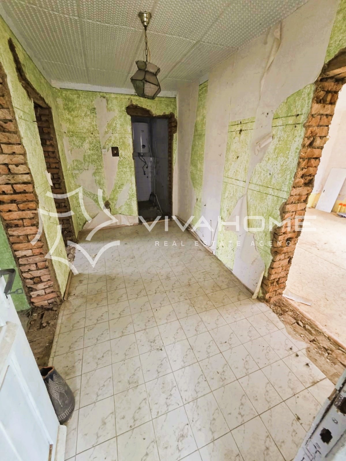 Продава КЪЩА, с. Карапелит, област Добрич, снимка 4 - Къщи - 54255518