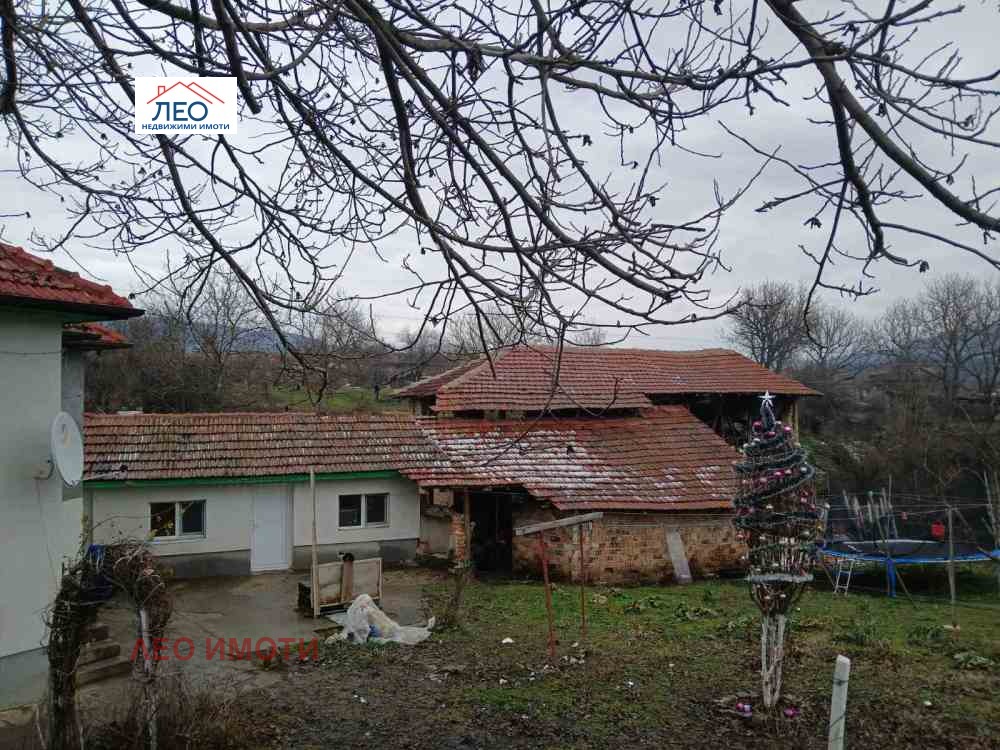 Продава КЪЩА, с. Богатово, област Габрово, снимка 3 - Къщи - 54599386