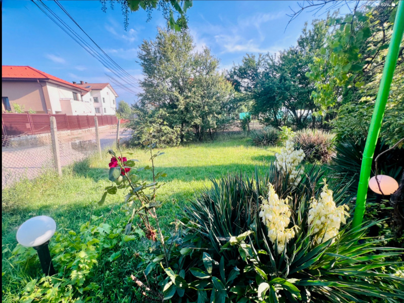 Продава КЪЩА, гр. София, с. Волуяк, снимка 11 - Къщи - 53300799