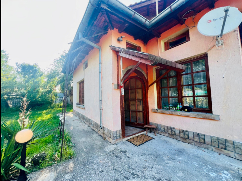 Продава КЪЩА, гр. София, с. Волуяк, снимка 15 - Къщи - 53300799