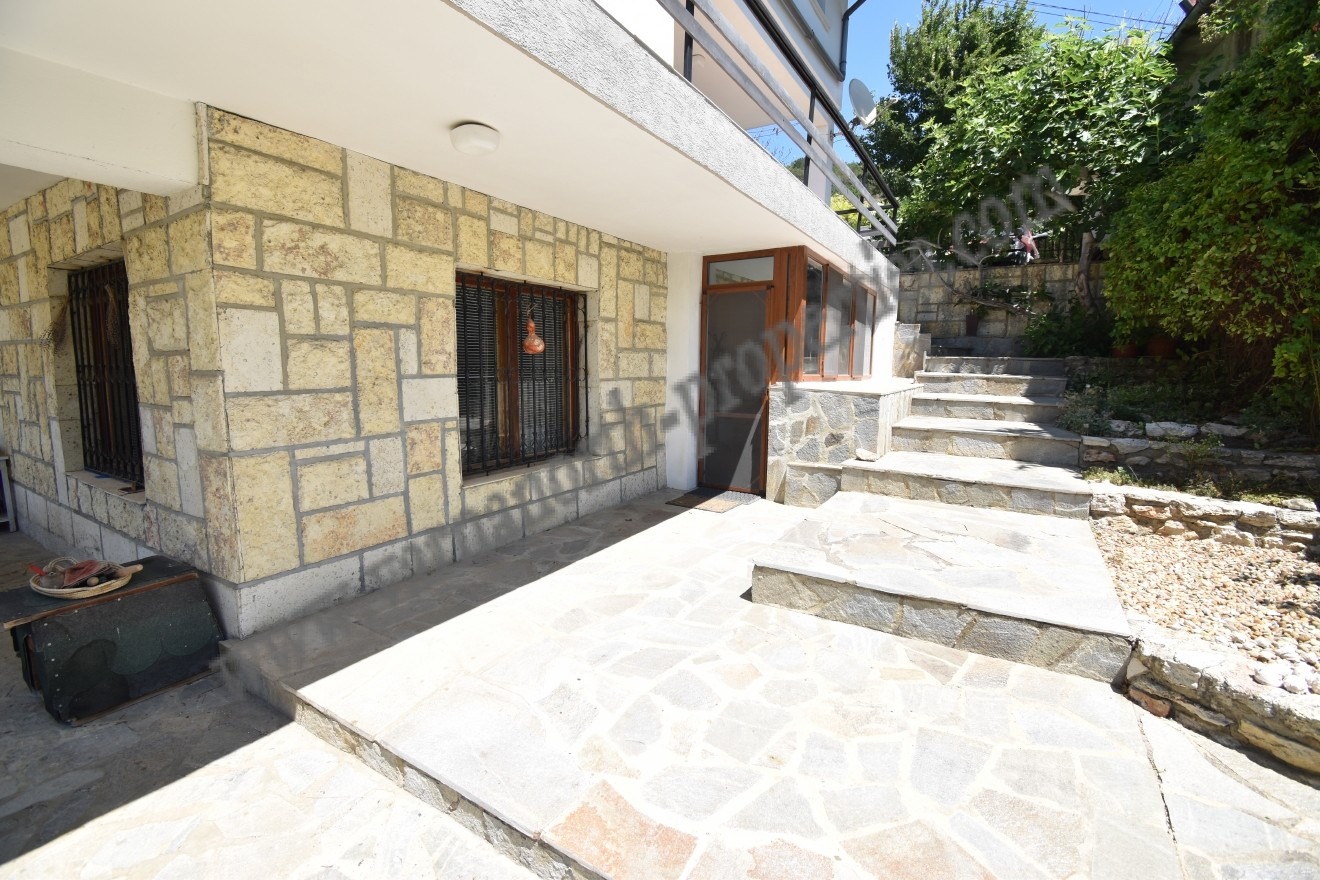 Продава КЪЩА, гр. Балчик, област Добрич, снимка 2 - Къщи - 51027388