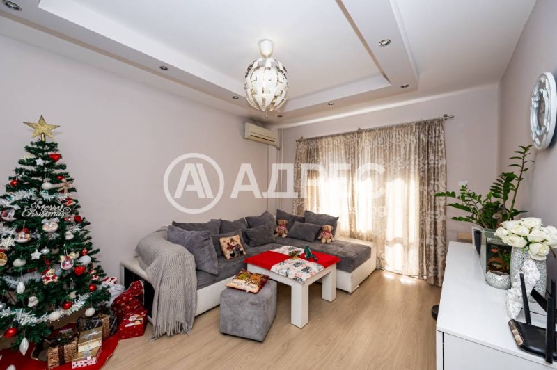 Продава 3-СТАЕН, гр. Пловдив, Изгрев, снимка 1 - Aпартаменти - 47935847