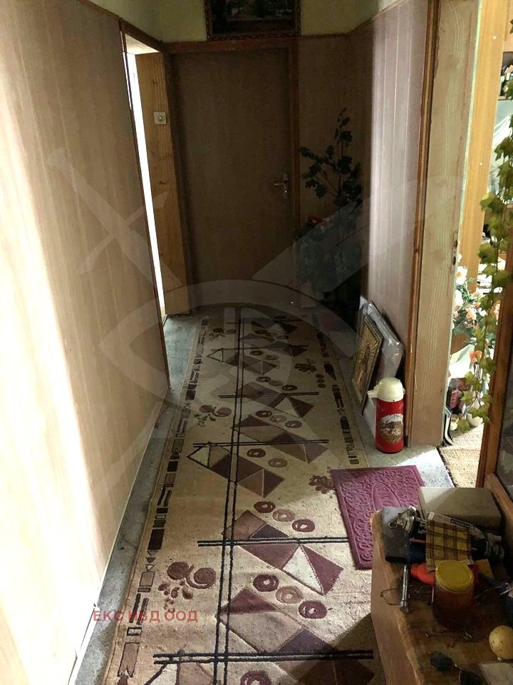 Zu verkaufen  3+ Schlafzimmer Plowdiw , Izgrew , 100 qm | 13996289 - Bild [2]