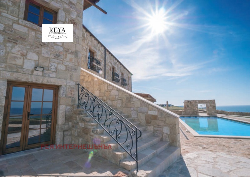 Продава ХОТЕЛ, гр. Каварна, област Добрич, снимка 2 - Хотели - 52873702