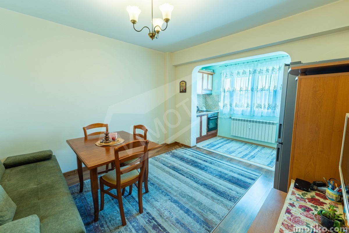 Продава 3-СТАЕН, гр. София, Дружба 1