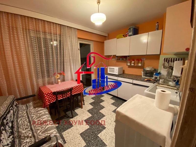 Продава  3-стаен град Шумен , Тракия , 80 кв.м | 55536140 - изображение [5]